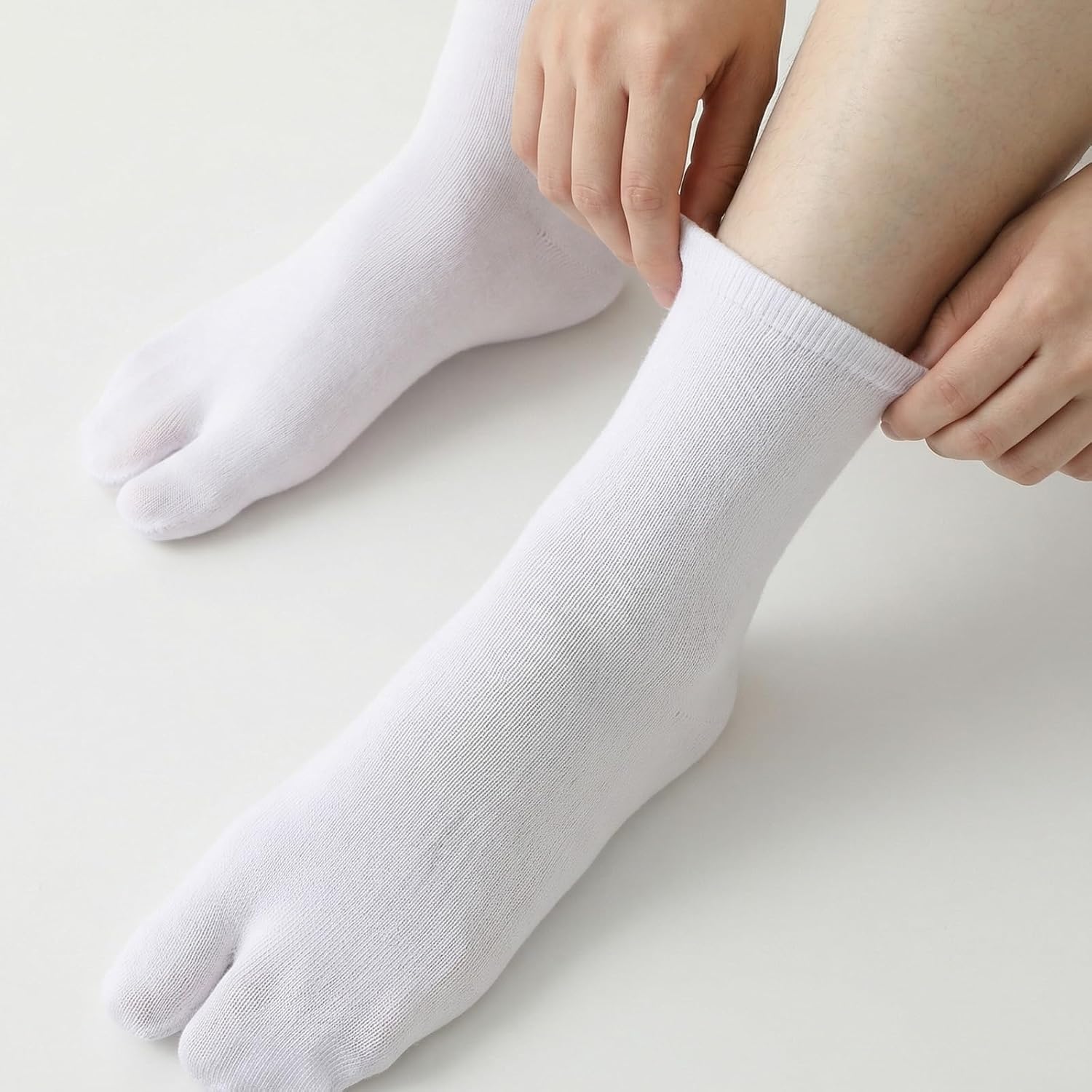 36 Pairs Tabi Socks Women, Flip Flop Socks for Women - Japanese Split Toe Ankle Sock, 3 Colors (Black/White/Gray), Poly-Cotton Blend, 11.8" Length