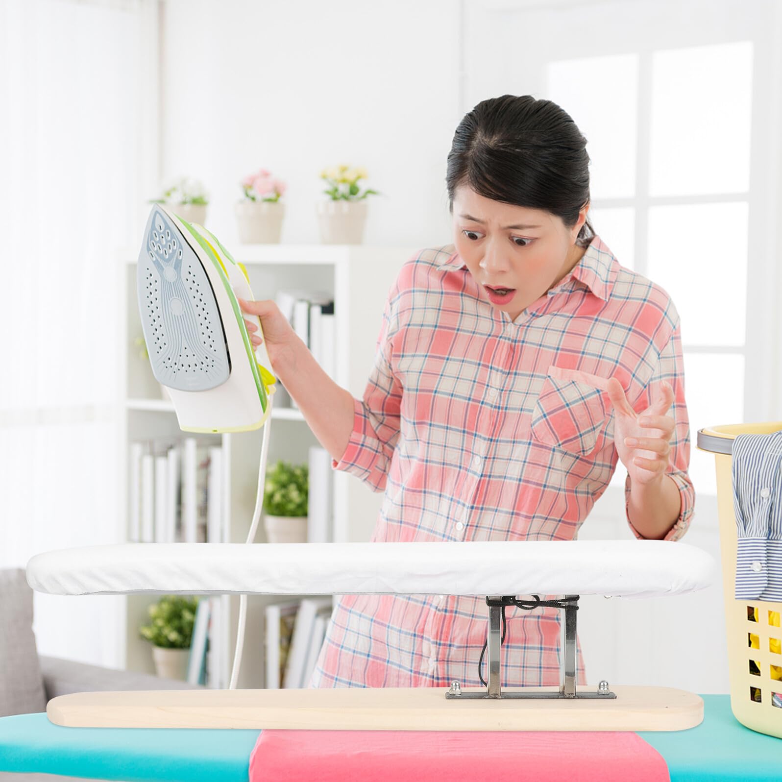 DOITOOL Tabla de Planchar con Tela de Color Claro de Madera Portátil y Práctico Diseño Compacto y Planchado para Ropa y Camisas para Uso Doméstico