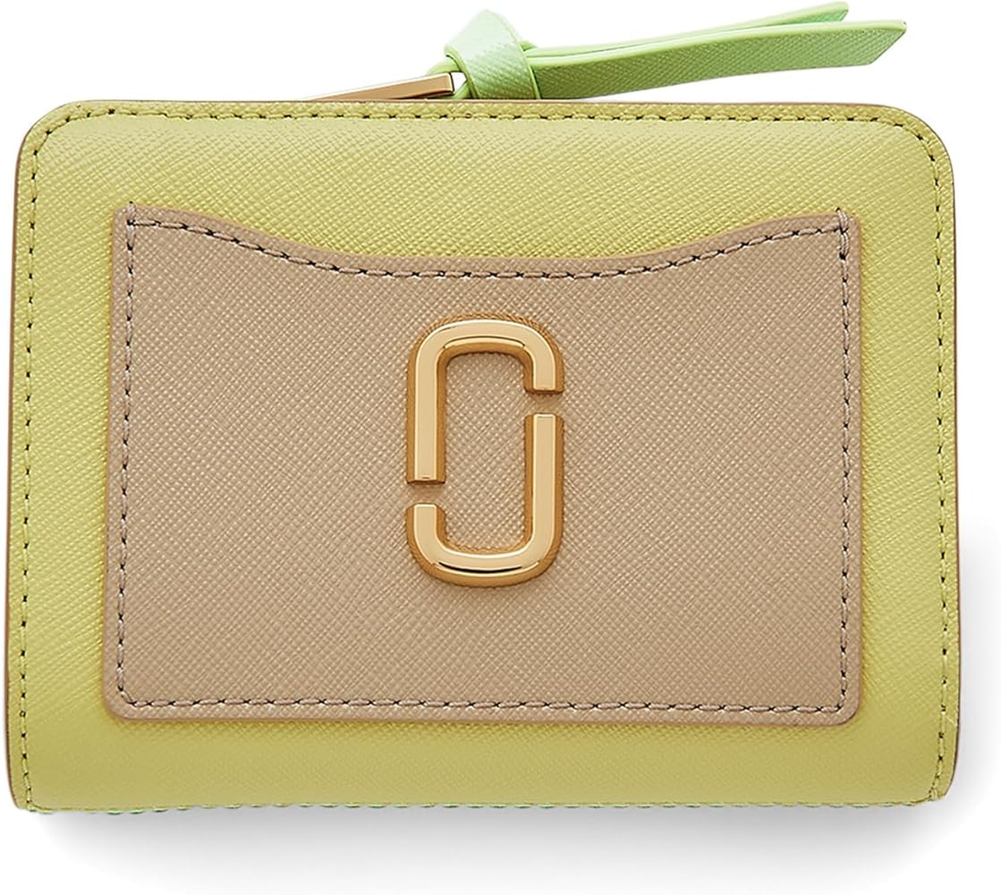 Amazon.com: Marc Jacobs Womens The Utility Snapshot Mini Compact