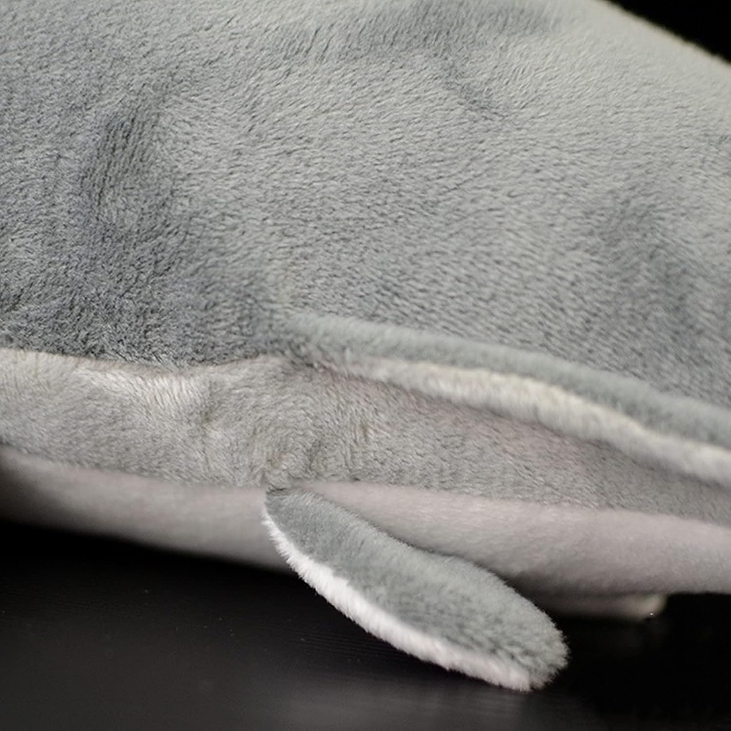 Tiny Heart Simulation Great White Shark Plush Toys, 23inch Soft Plush Great White Shark Stuffed Animal Dolls Cute Kids Birthday Gift Decorations Plush Toys