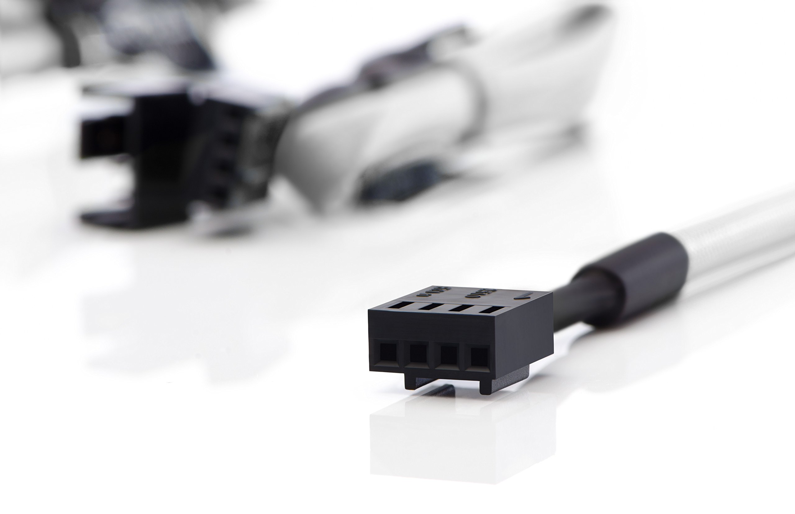 Amazon | Noctua NA-SEC1 chromax.white, 3ピン・4ピン PWM ファン用