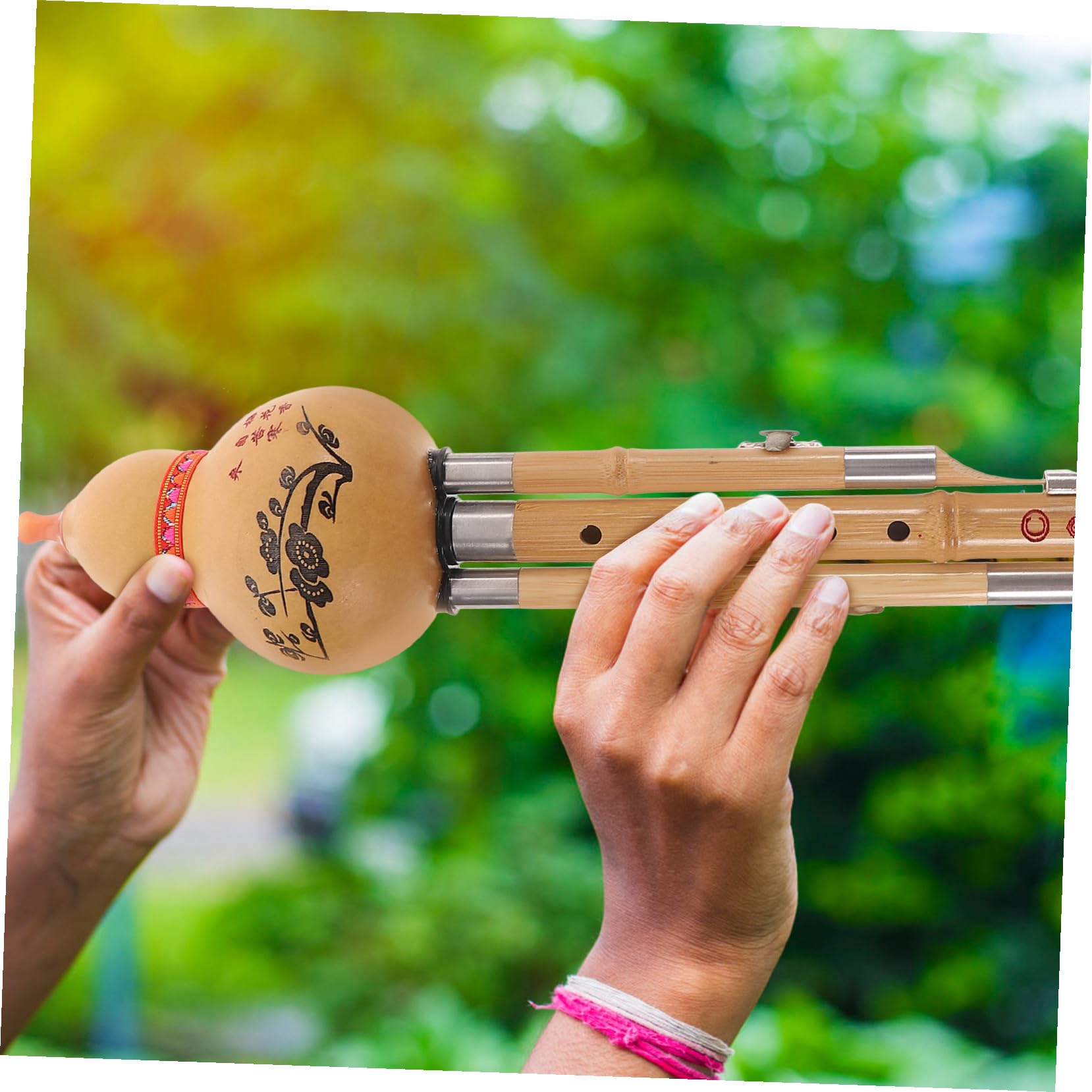 SUPVOX Flauta Hulusi De Bambú Hecho a Mano Clave C, Instrumento Musical Étnico De Calabaza Natural Lengüeta De Aleación, Diseño Compacto Para Principiantes y Amantes Música
