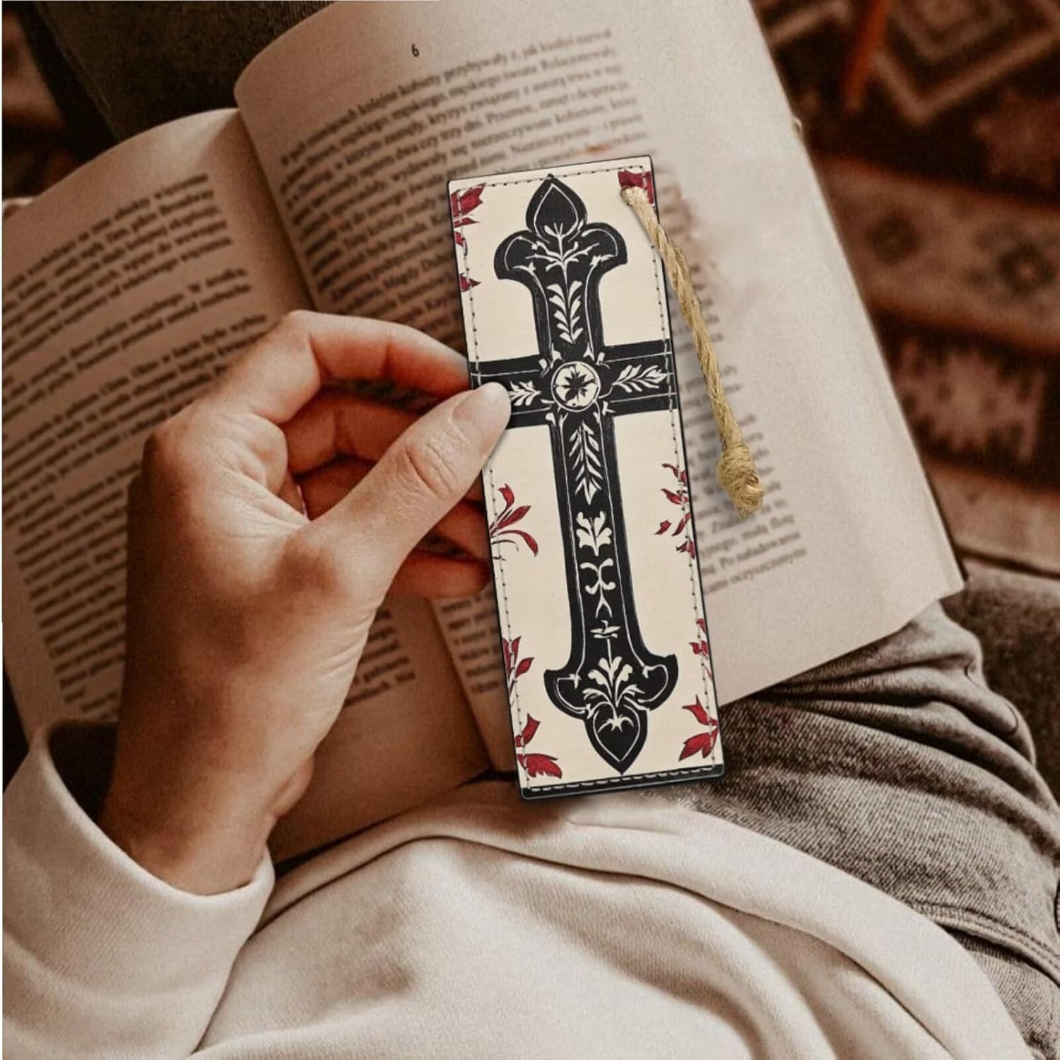 Attractive Print Bible Cover with Bonus Bookmark Retro Religious Cross Bible Cover Case for Women with Handle Zipper Large Lightweigh Scripture Book Study Accessories