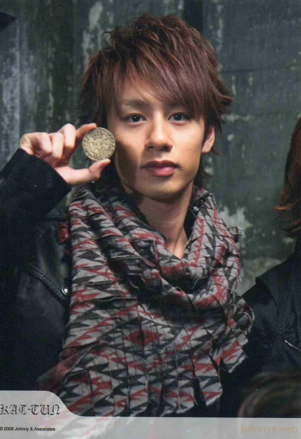 Amazon.co.jp: KAT-TUN 【公式写真】・・ 中丸雄一 ジャニーズ公式 生写真【スリーブ付 c02 : ホビー