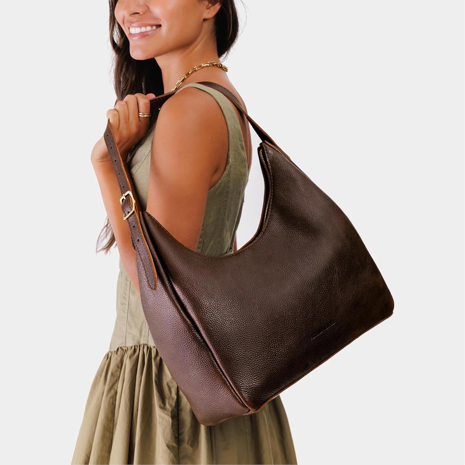 Portland Leather Goods Aspen Shoulder Bag – Handmade with Full-Grain Hides – Secure Zipper Closure & Adjustable Strap - Image 2