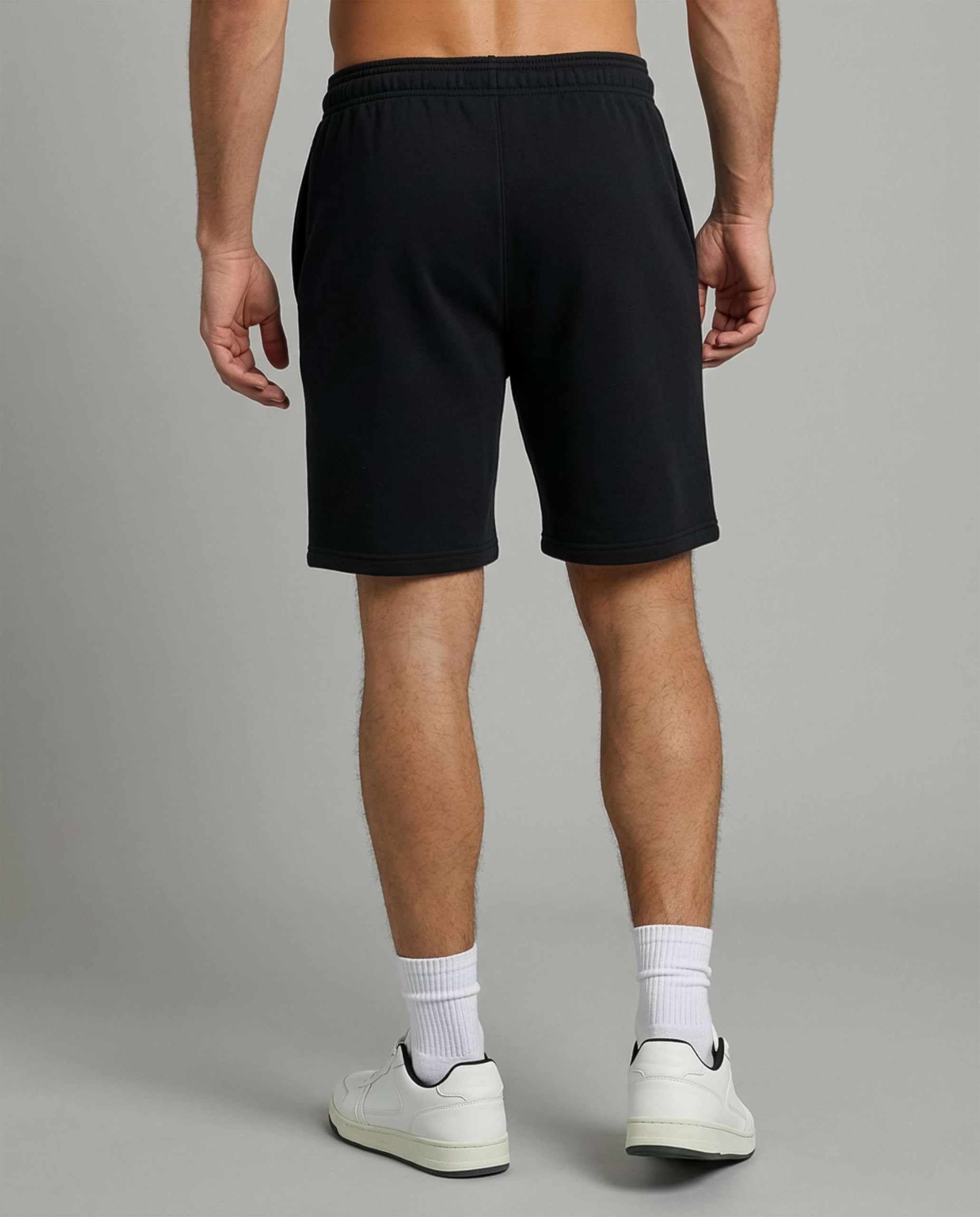 Real Essentials 3er-Pack: Herren-Shorts aus Baumwoll-Fleece, 22,9 cm, Freizeit-Shorts für Fitnessstudio, Lounge und Schlaf, mit Taschen