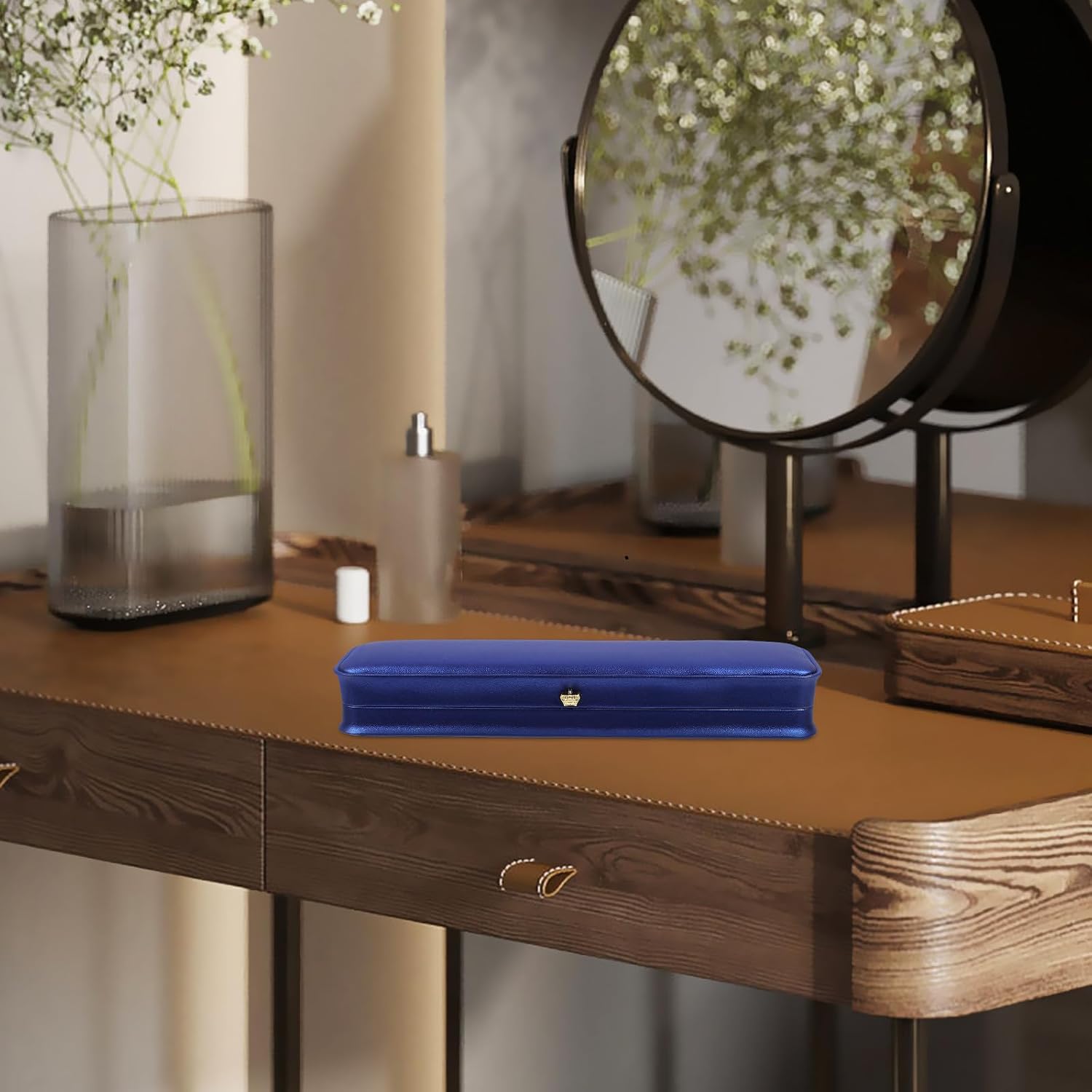 Elegant Jewelry Case Necklace Box for Women, PU Leather image 5