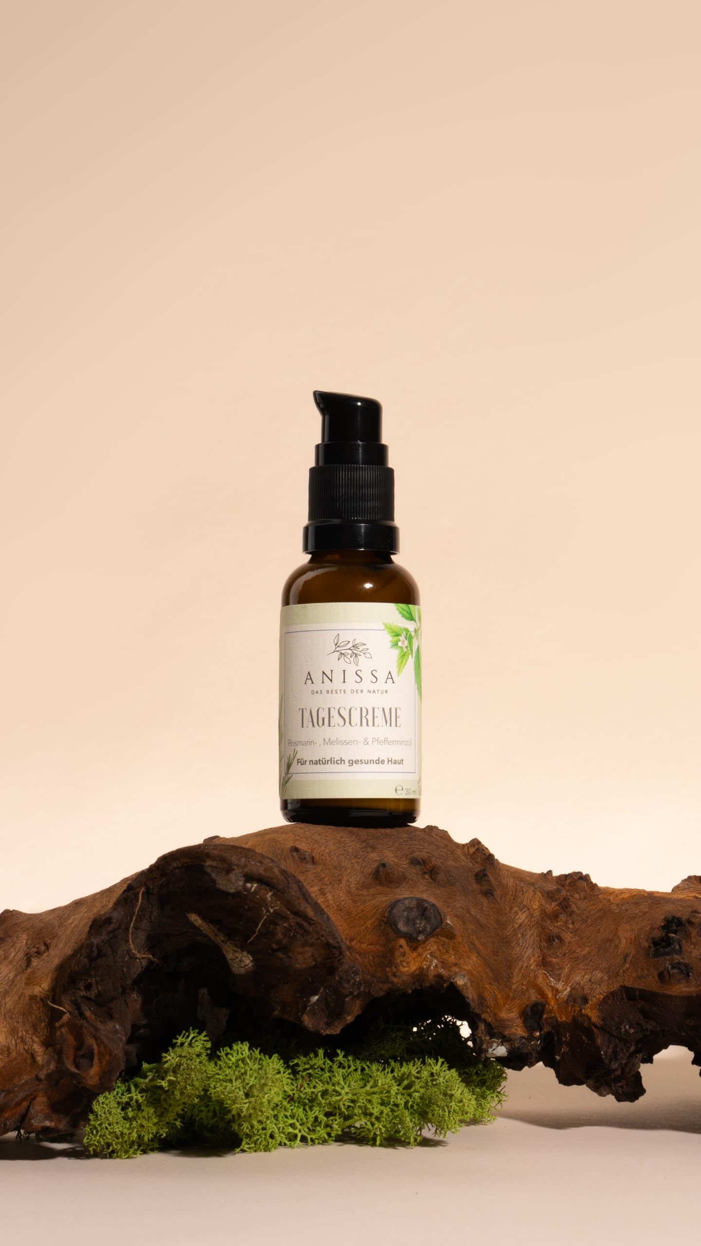 ANISSA Naturkosmetik Crema facial de día para mujeres, vegana y sin perfume, crema facial hialurónica, hidrata intensamente, regenera y calma la piel, fabricada en Alemania, romero y menta, 30 ml