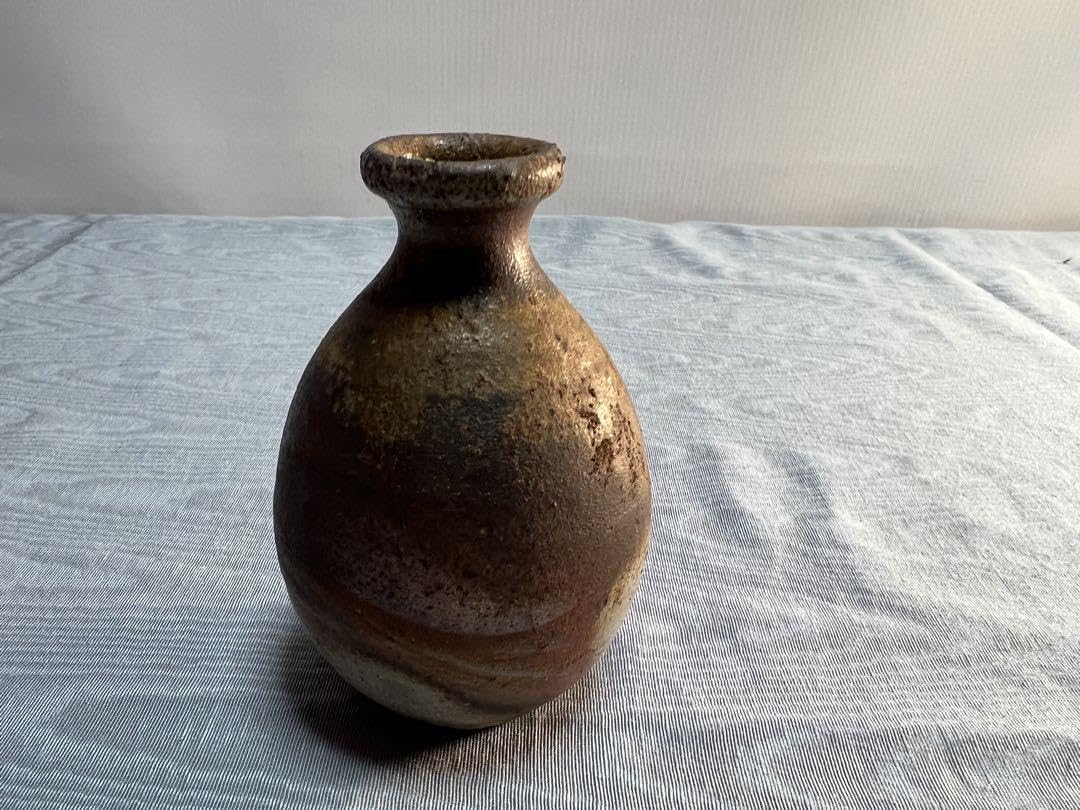 備前焼　窯変　サンギリ　小さな一輪挿し　陶印有り Amazon.co.jp: 備前焼 窯変 サンギリ 小さな一輪挿し 陶印有り ホビー