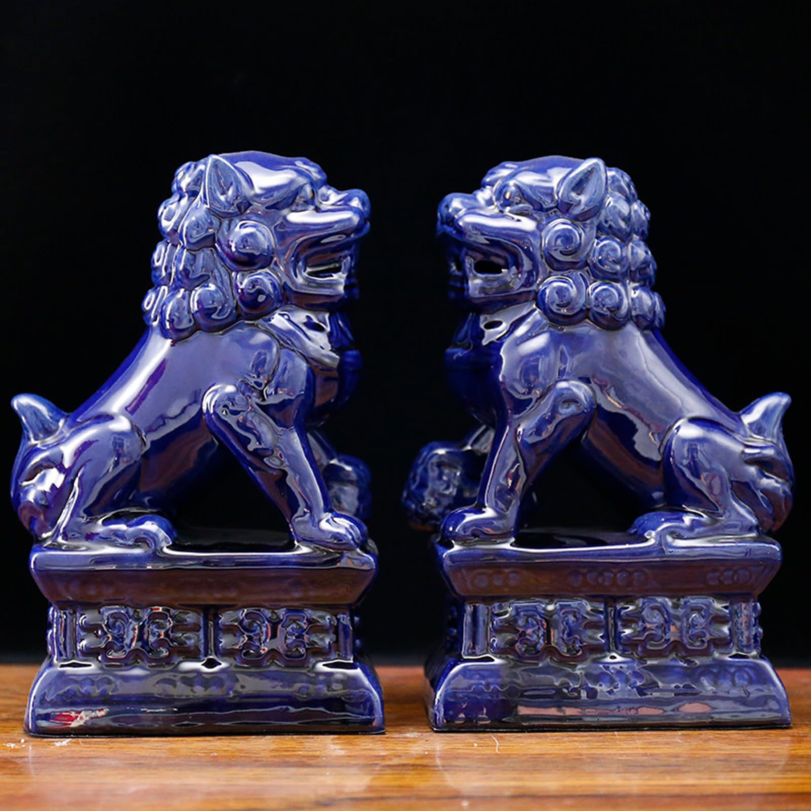 AOTTSD Qilin Statue Agarwood Carved Pair Auspicious Home Office Feng Shui Decor 14cm