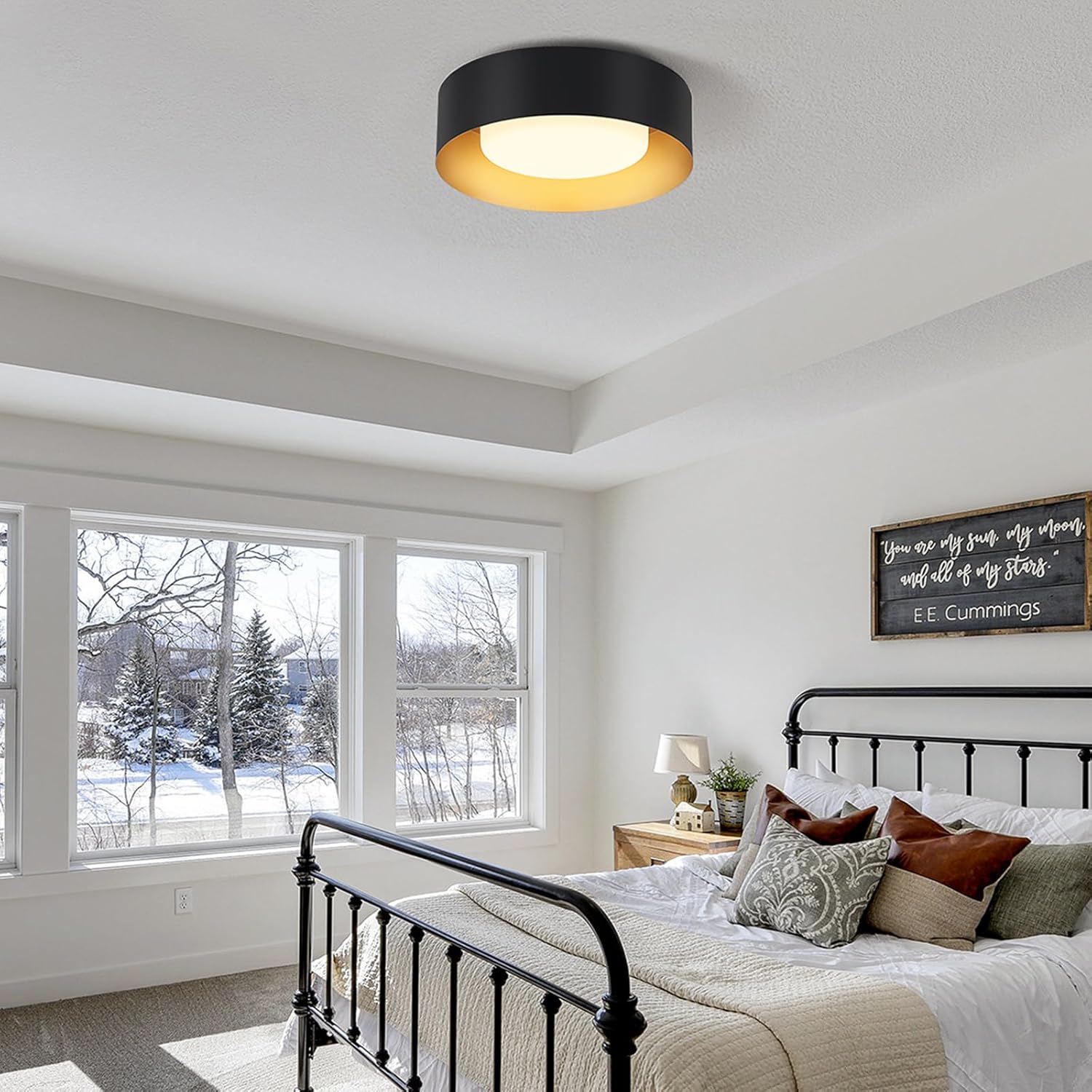 Modern Flush Mount Ceiling Lights,Minimalist 12.5IN Round Close to Ceiling Light Fixture,Black and Gold Metal Ceiling Lighting Lamp for Entryway,Hallway,Kitchen,Bedroom