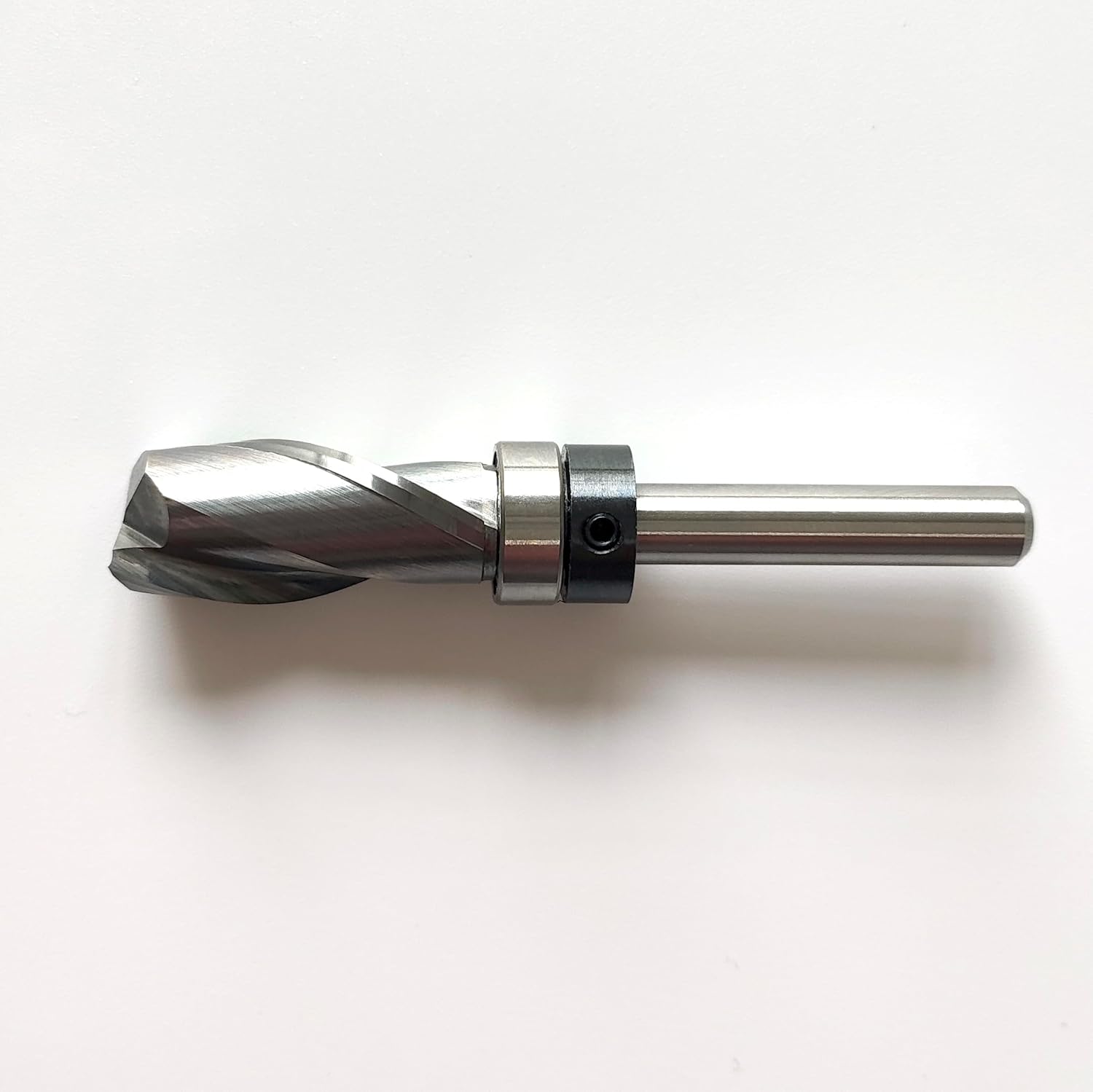 Pattern Flush Trim Router Bit 1/4 Shank, Carbide Template Router Bit with Top Bearing Flush Trim Router Bit for Routing, Grooving, Edge Trimming 2-Flute Spiral Up-Cut 1/2 Dia.