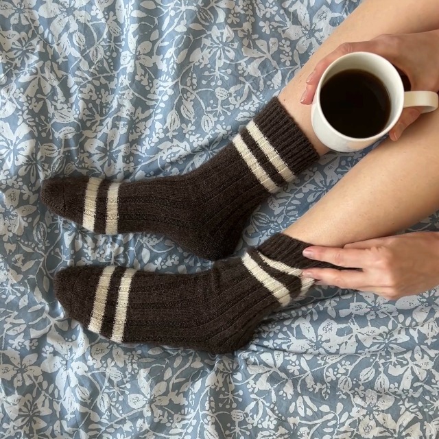 TOD OIMS 92% Wool Socks 4-Pack - Merino Wool Crew Socks For Hiking & Winter Warmth