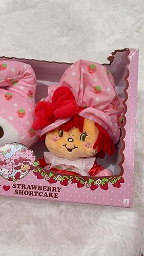 サンリオ いちごショートケーキ マイメロディ　マスコット キティ　ぬいぐるみ Amazon.co.jp: Jazwares ハローキティと仲間たち - 8インチ