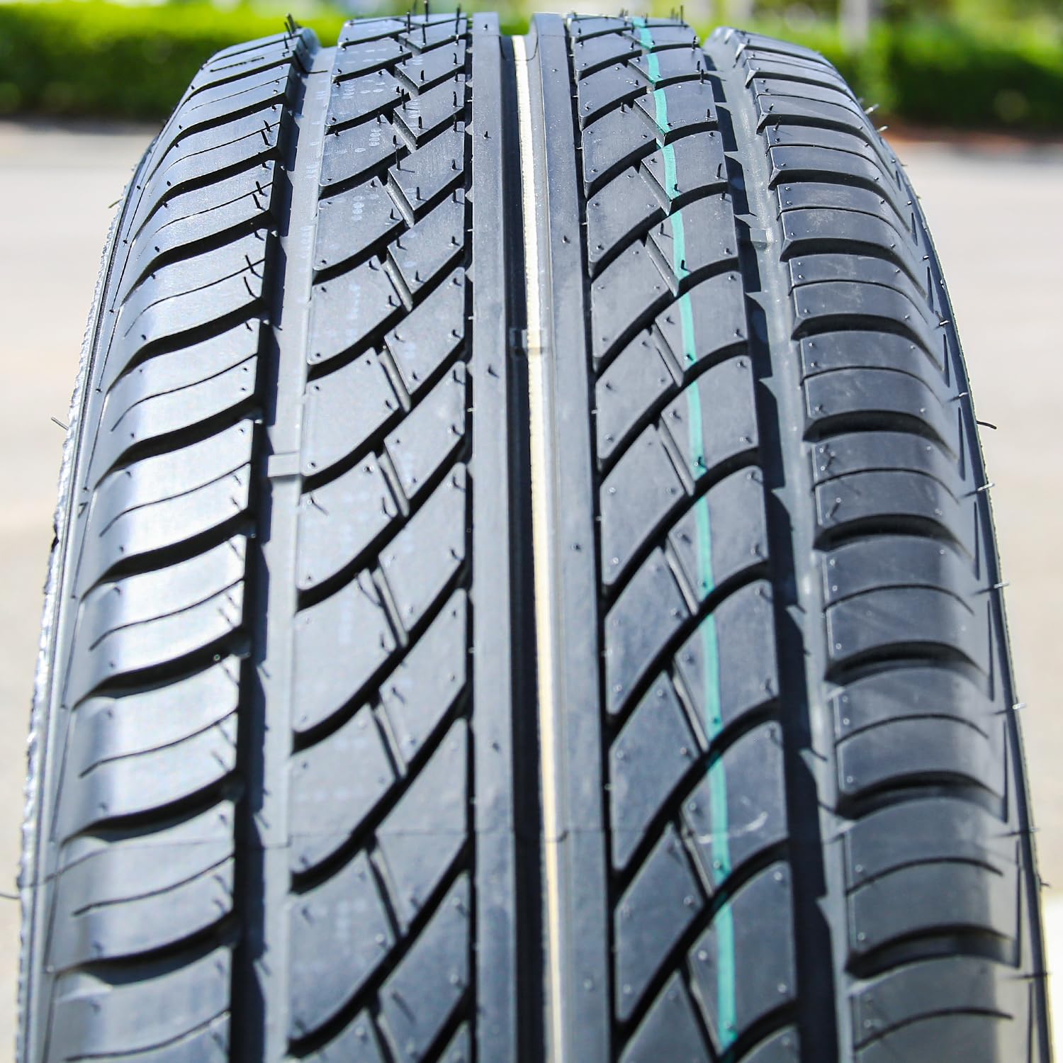 Amazon.com: Zenna Sport Line 235/65R17XL 108V : Automotive