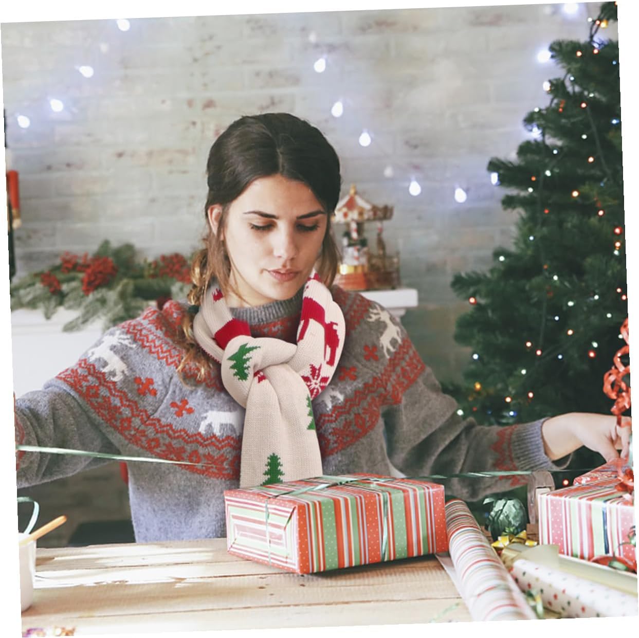 Hemoton Winter Warm Scarf for Couples, Beige Knitted Acrylic Fiber Shawl, Soft Xmas Neckerchief for Women and Men, Christmas Wrap for Cold Weather