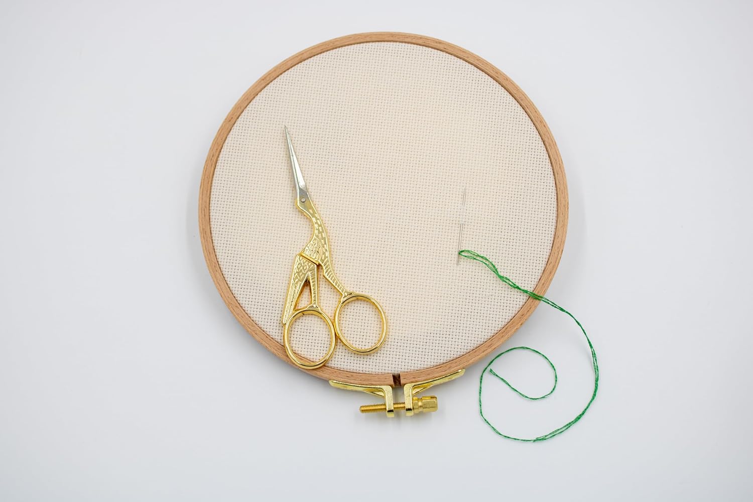 RIOLIS - Zweigart 18 ct Beige Aida 3428/264, 19.7x19.7 Cross Stitch Fabric, 18 ct Aida Cloth for Embroidery & Needlepoint, Cotton Cloth for Cross Stitching