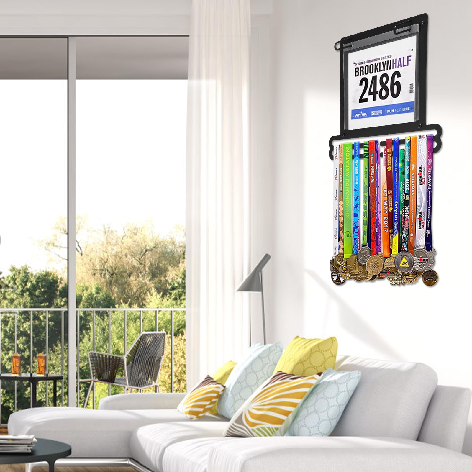 OKYUK Medaillenständer zur Wandmontage für Marathon und Läufer, mit Startnummernhalter und Aufhängefunktion