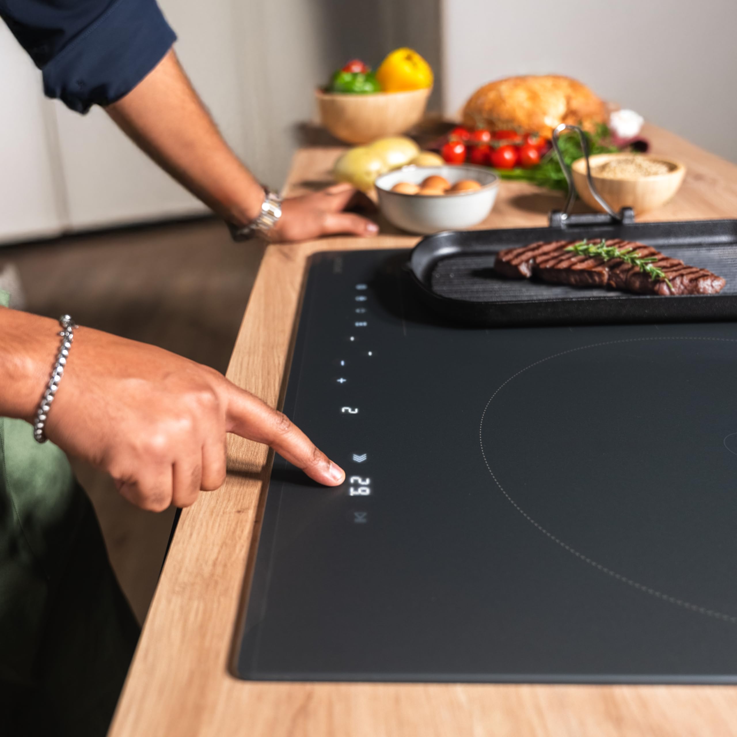 Cecotec Plaque Induction Avec Zone Flex Et Extra Large De 32 cm Bolero Squad I 3600 FullFlex Grey. Plaque à Induction, Contrôle Tactile, Fonction Keep Warm, Kid Lock et minuterie