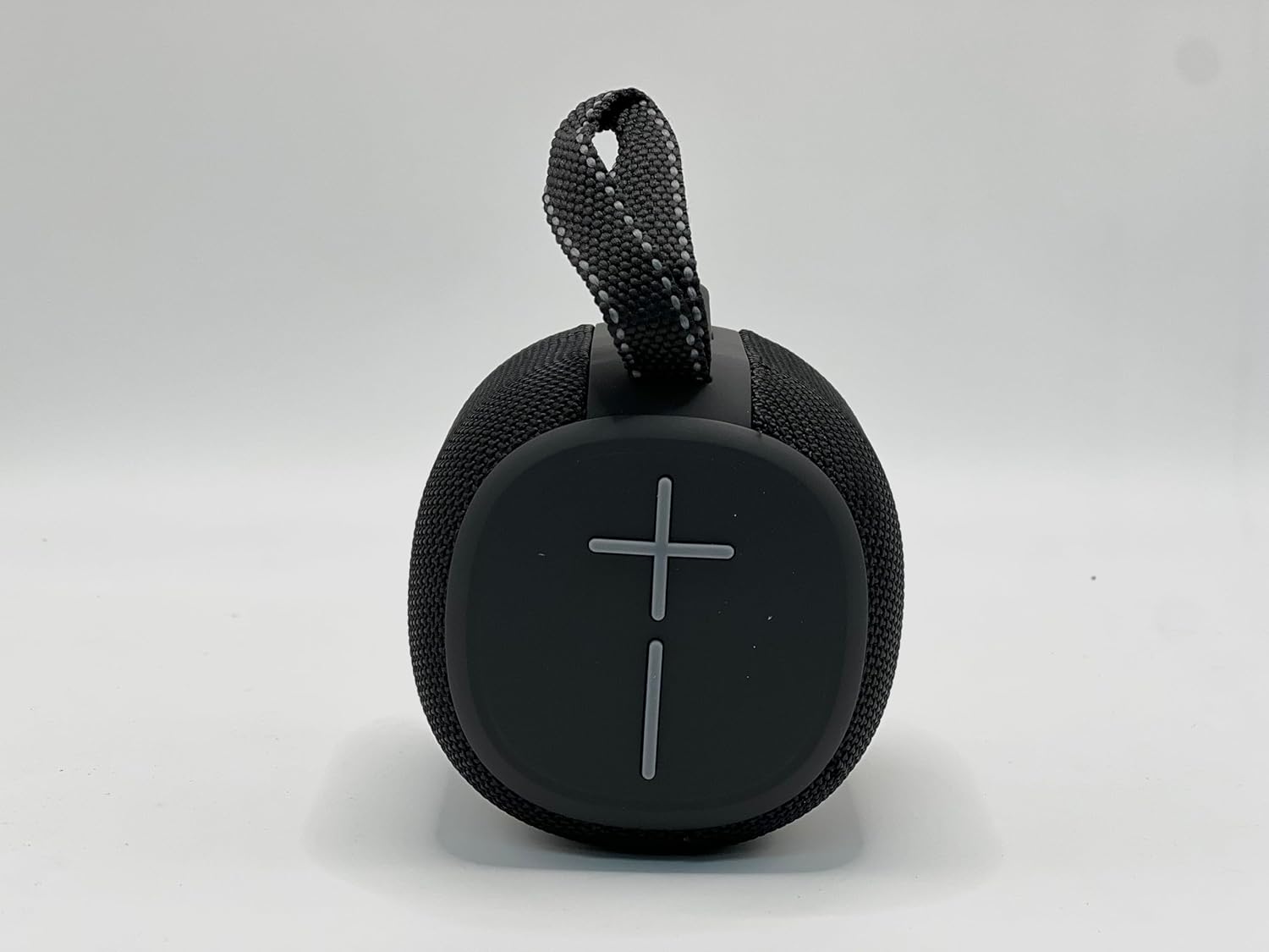 Top view of iphoenix IP190 speaker showing control buttons