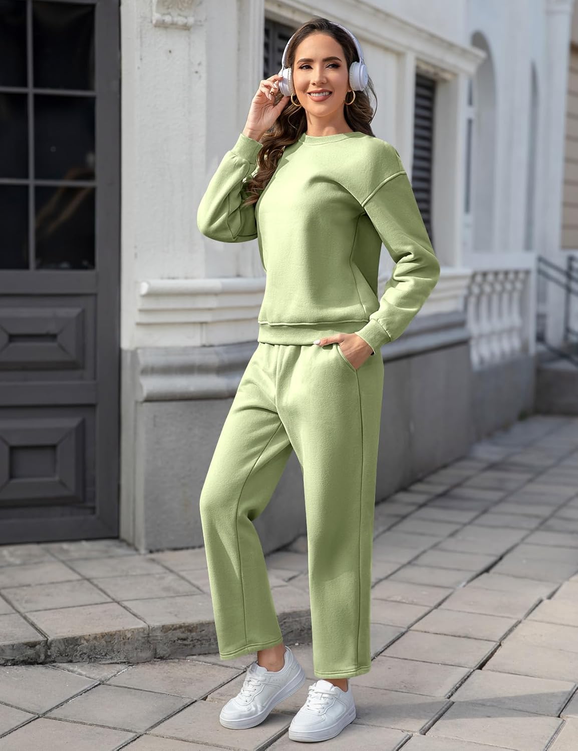 COZYPOIN Womens Fleece 2 Piece Outfits Sweatsuit Crewneck Pullover Sweatshirt Wide Leg Joggers Pants Tracksuit Lounge Set