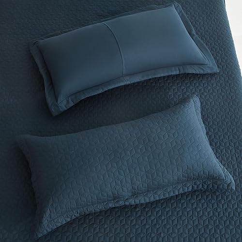 Miniatura 8 de Blythease Colcha extragrande King de 128 x 120 pulgadas, extra ancha, aspecto moderno y contemporáneo, funda de cama ligera, reversible, 5 piezas,