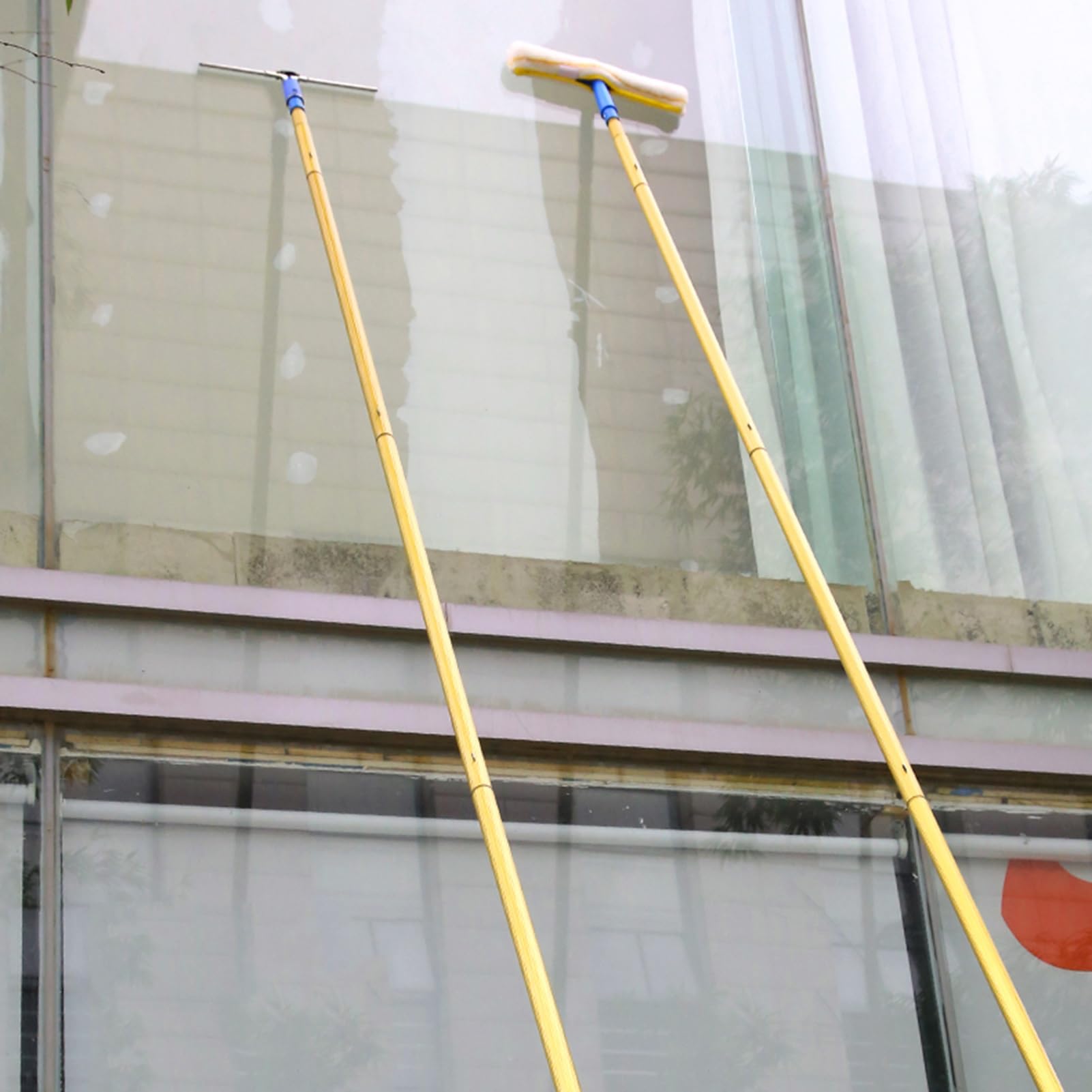 Kit de limpieza de ventanas de largo alcance, escobilla y raspador con barra de extensión de 7.5 pies, ideal para techos altos y ventanas altas, herramienta eficiente para limpiar ventanas