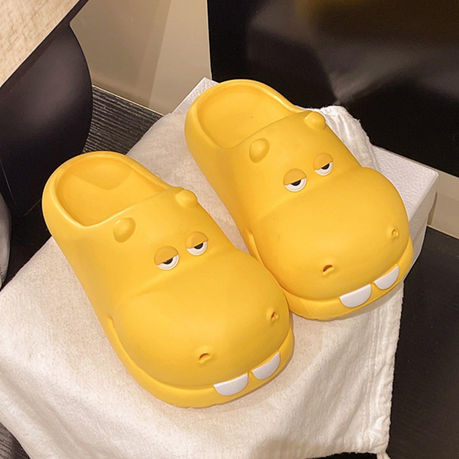 Generisch Zapatillas de baño divertidas de dibujos animados 3D para mujer, cómodas zapatillas de mujer cerradas, zapatos casuales con plataforma antideslizante, lavables, zapatillas planas grandes