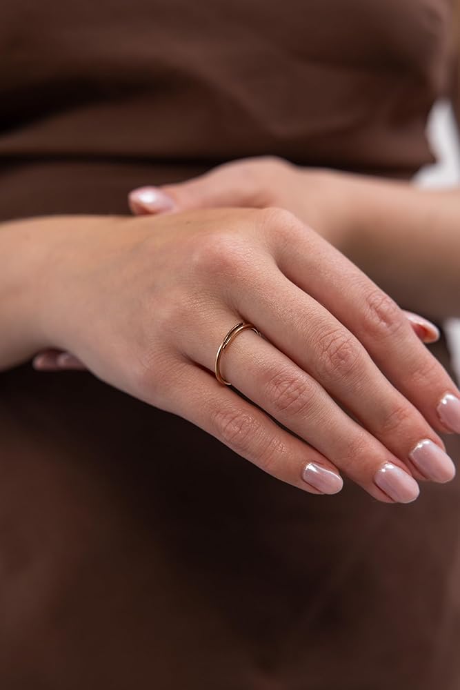 Purelei® Anello con lettere – Acciaio inox durevole – Anelli impermeabili regolabili da 50 a 60 – Gioielli alla moda per il tuo look personalizzato