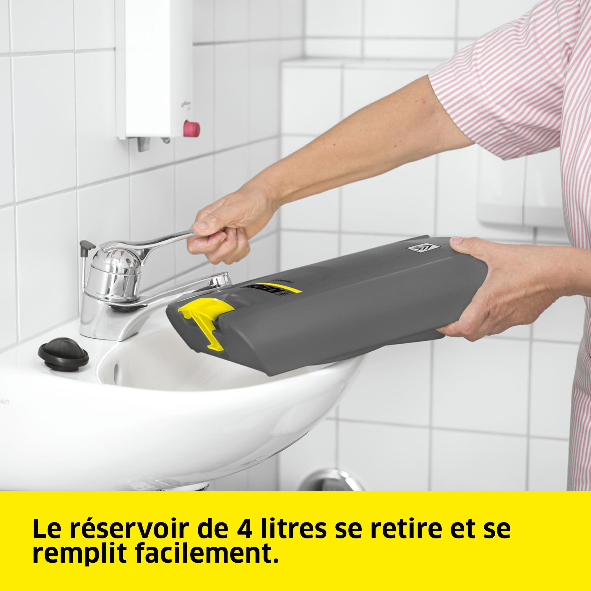 Kärcher BR 30/4 C, autolaveuse compacte pour des surfaces allant jusqu'à 200 m², nettoyage puissant des sols durs, les surfaces sont immédiatement sèches et praticables