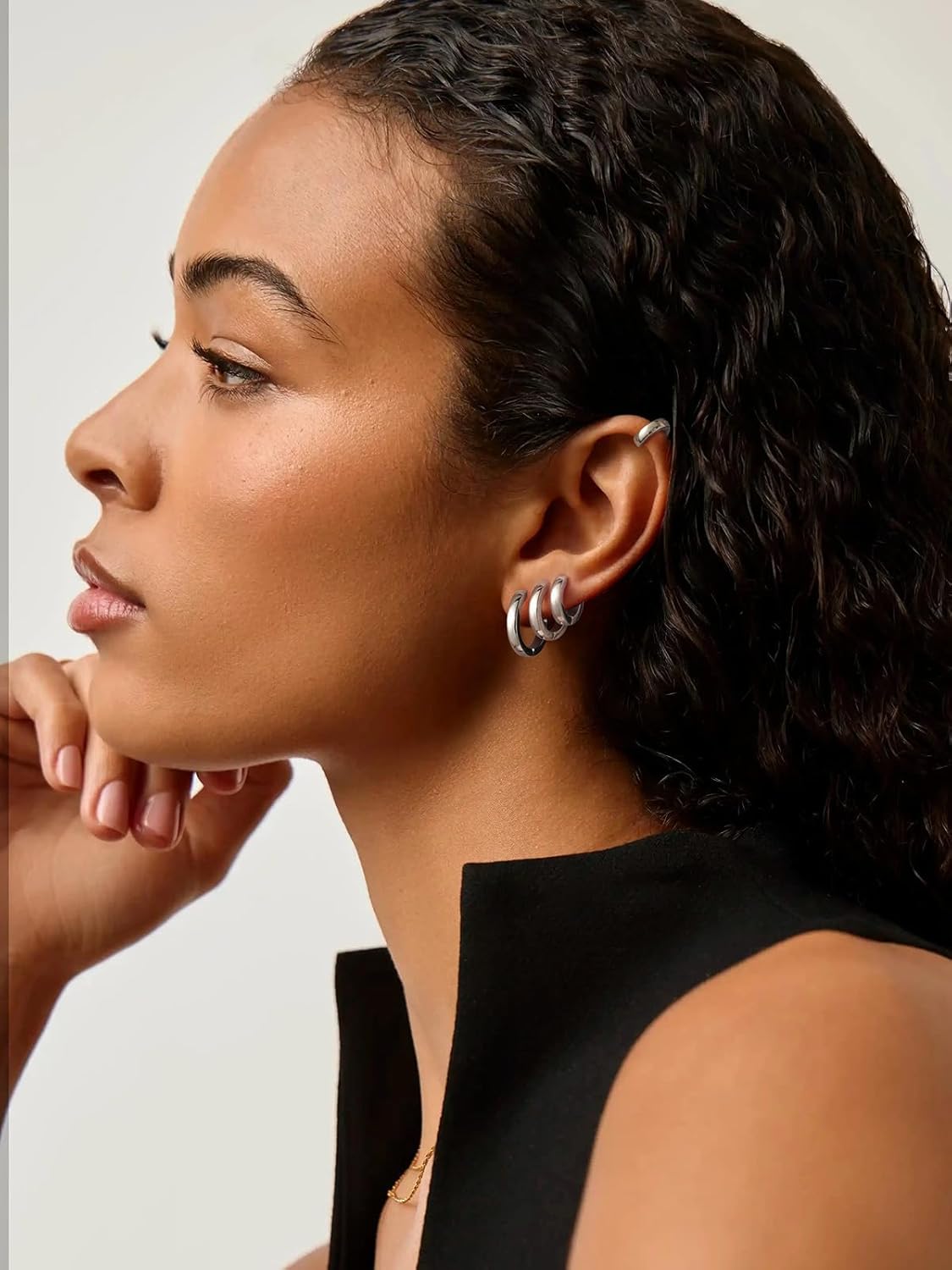 U7 Huggie Earrings, Small Hoop Earrings for Women, Hypoallergenic Stainless Steel Silver/Gold/Black Cartilage Earrings for Christmas Gift (7/8/9/10/12/14/16mm) - Image 3