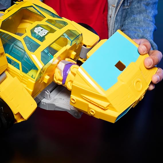 Transformers CYBERWORLD Bumblebee Power Spark, Energon Surge | 28 cm Action Figure with Lights and Sounds | Quick Change from Robot to Vehicle | 6+