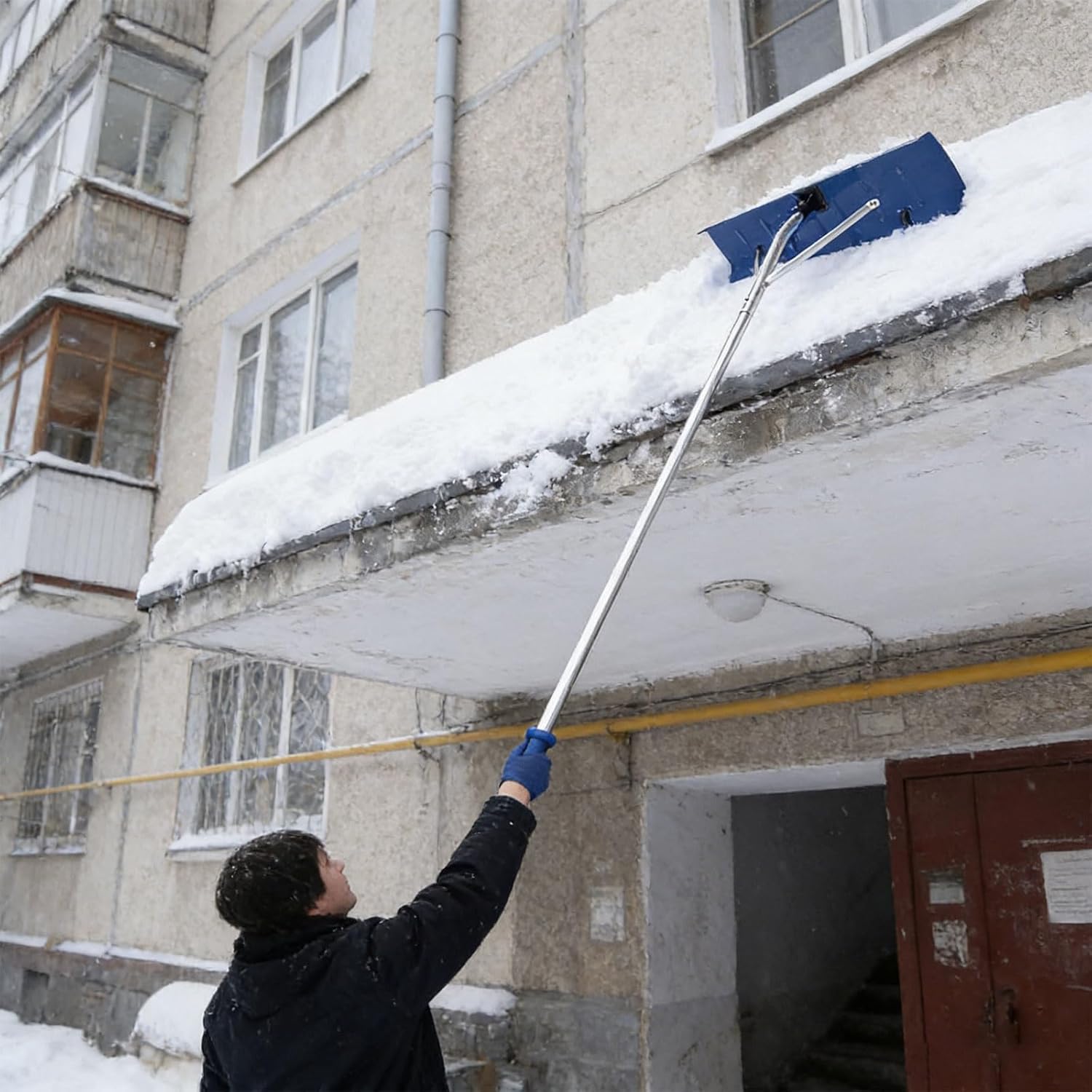 Roof Snow Rake with Wheels and Adjustable Aluminum Alloy Handle, Portable Snow Removal Roof Rake for House Garage Shed Roofs, 66cm Blade, 1.2cm Thick Head, 25.4mm Shaft