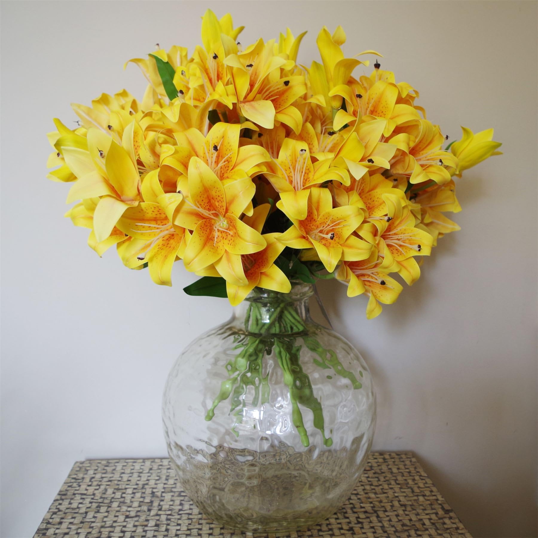 Yellow Artificial Lily Stem - 60cm - 12 Stems (144 Flowers) - Leaf