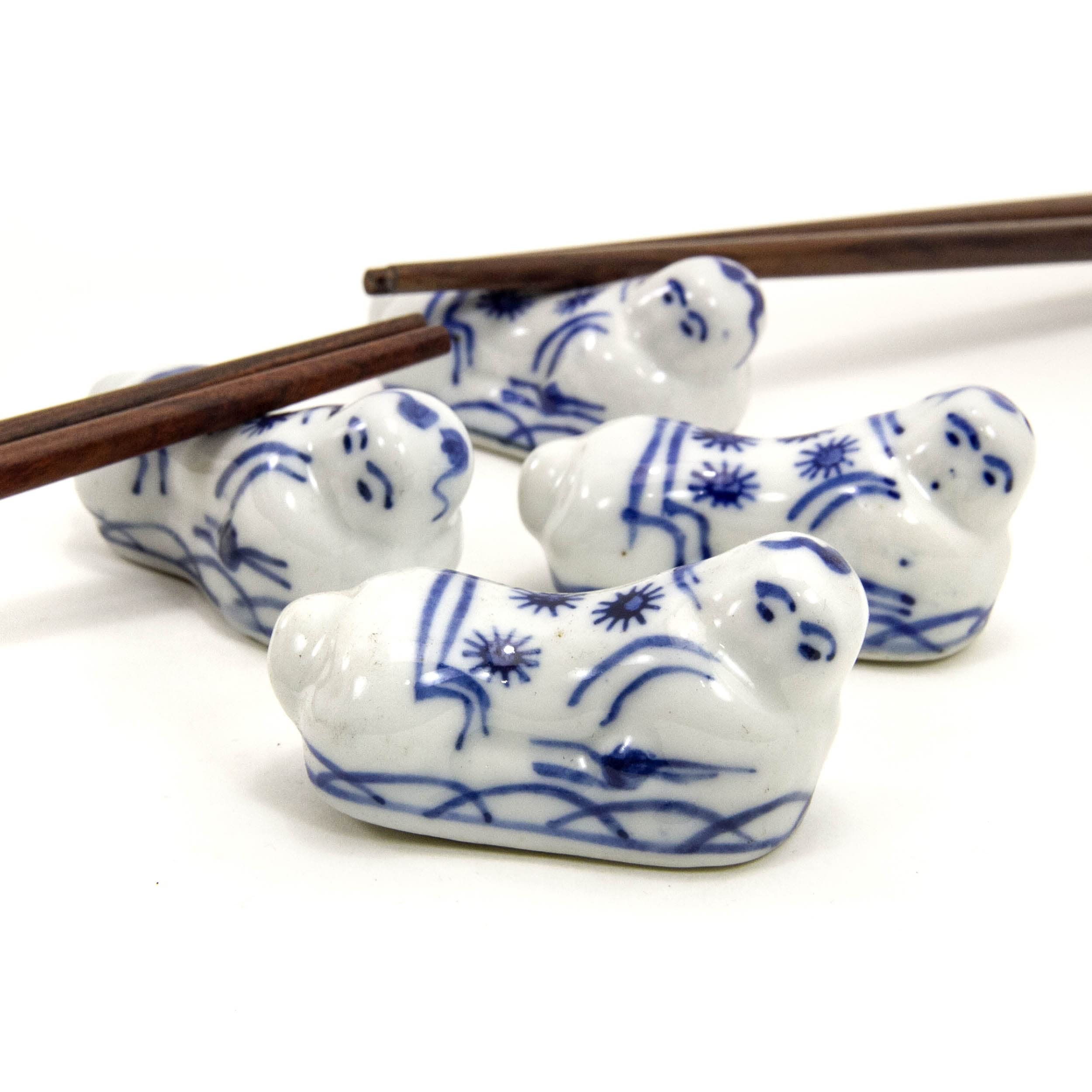 Set di 4 portabacchette in porcellana bianca e blu cinese, supporto per cucchiaio forchetta coltello, stile asiatico, fatto a mano, decorazione e arte