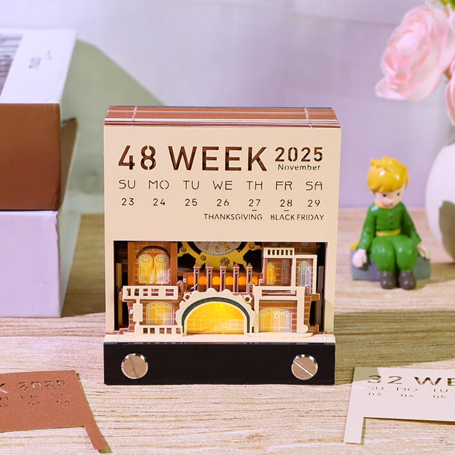 3D Desk Calendar 2025, RSLIPIN 3D Art Calendar Memo Pad Creative Time Piece Calendar 2025, Tear-Away 3D Paper Carving Notepad with Lights, Holiday, Christmas, New Year Gift (Punk Era)