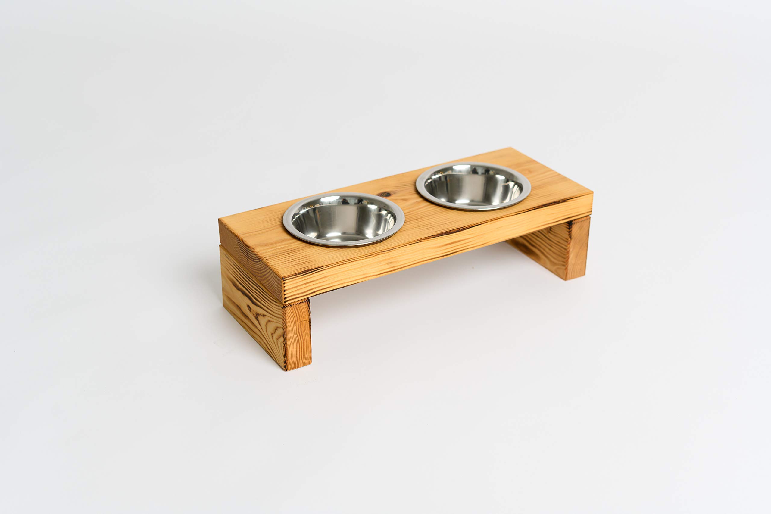 Woodworms Futterstation mit 2x 800ml Edelstahlnäpfen, handgemachte Echtholz Hundebar für kleine und mittlere Hunde