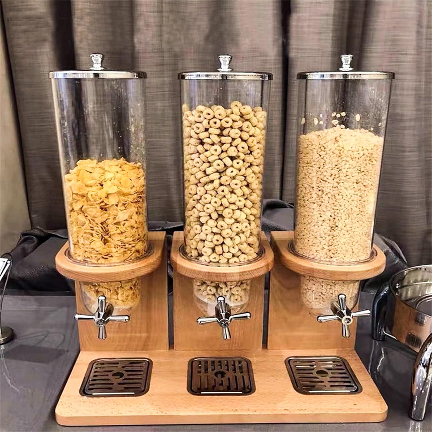 Dispensador de alimentos secos para desayunos familiares sin desorden en la mesa