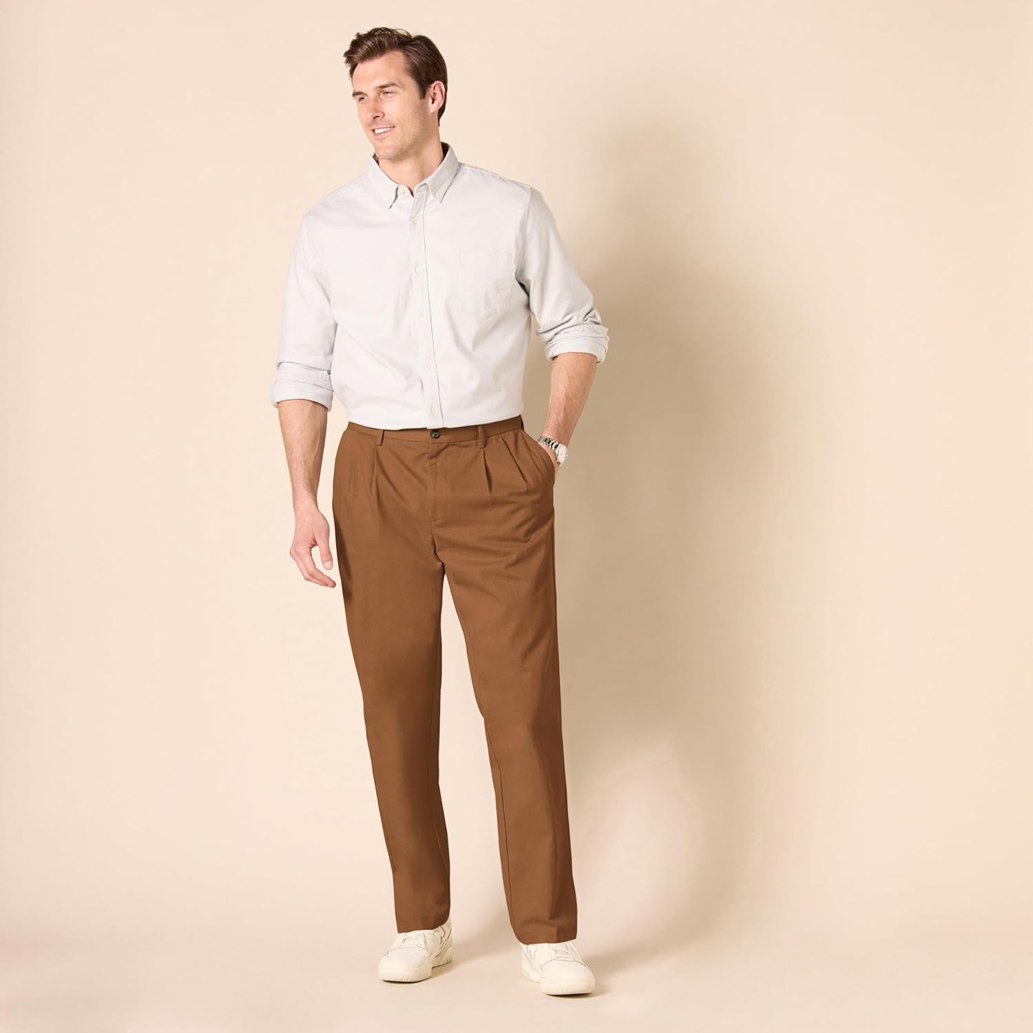 Amazon Essentials Men's Classic-Fit Wrinkle-Resistant Pleated Chino Pant (Available in Big & Tall) - Image 7