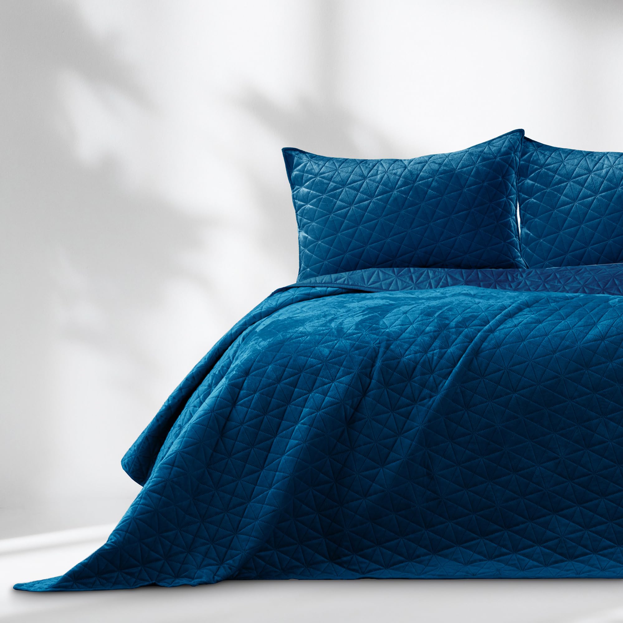 AmeliaHome Tagesdecke 220x240 cm Bettüberwürf zweiseitig Ultrasonic