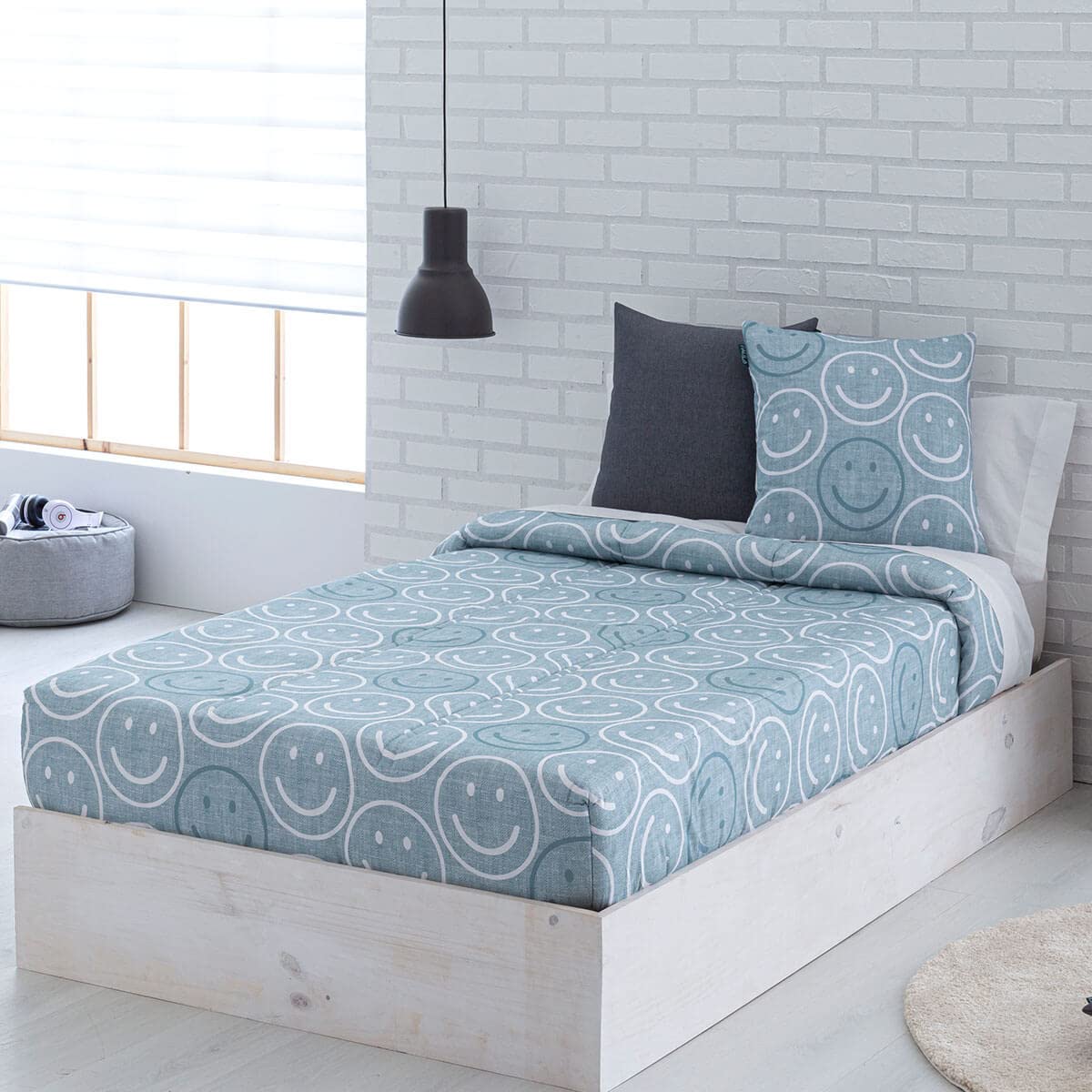 Lanovenanube Edredón Ajustable Emoji - Cama 105 cm - Color Azul