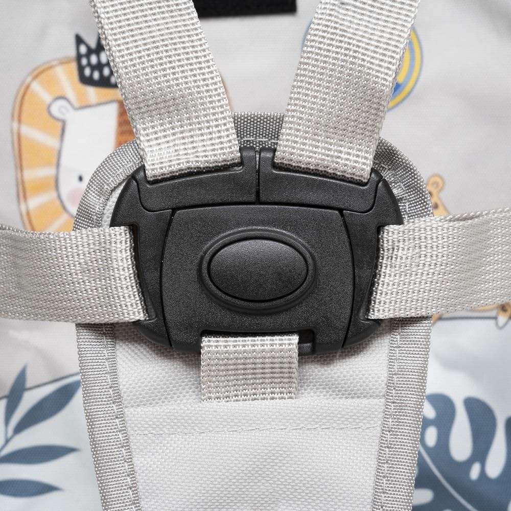 Interbaby - Real Madrid Reise-Sitzerhöhung. In Rucksack oder Tasche verwandelbar. Faltbar, leicht und mit verstellbarem Tragegurt. Verstellbarer 5-Punkt-Sicherheitsgurt.