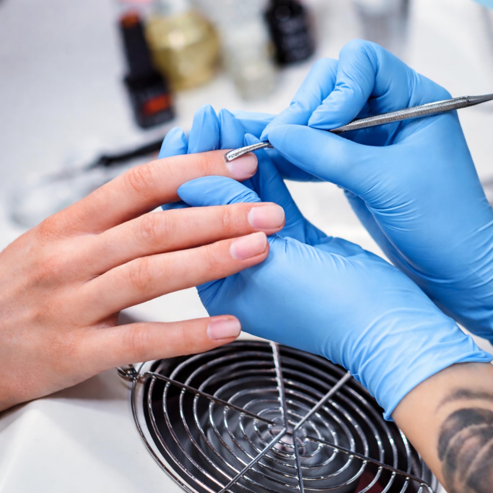S&S Medical 100 Guanti NITRILE MONOUSO Resistenti senza polvere Dispositivo Medico ipoallergenici senza lattice | Medici Chef Estetisti Tatuatori Uso Alimentare | Varie Taglie Disponibili (Blu, M)