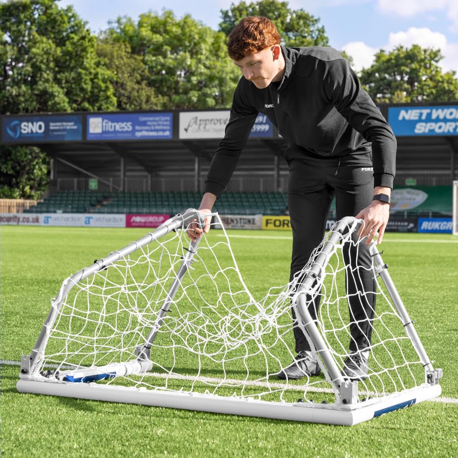 FORZA Alu60 Pro - Porta da calcio pieghevole [1,2 x 0,8 m], telaio resistente alle intemperie e rete in HDPE, design a sgancio rapido, per interni ed esterni