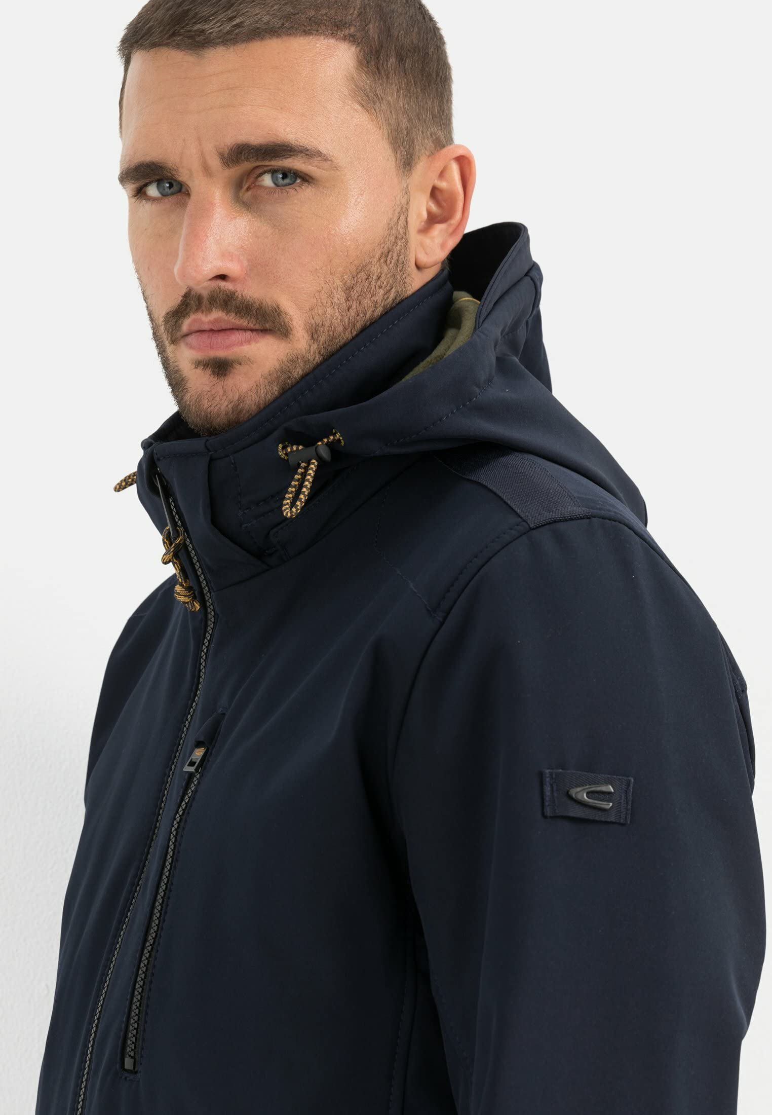 camel active Herren windabweisende Softshelljacke | wind- und wasserabweisende Softshelljacke mit abnehmbarer Kapuze