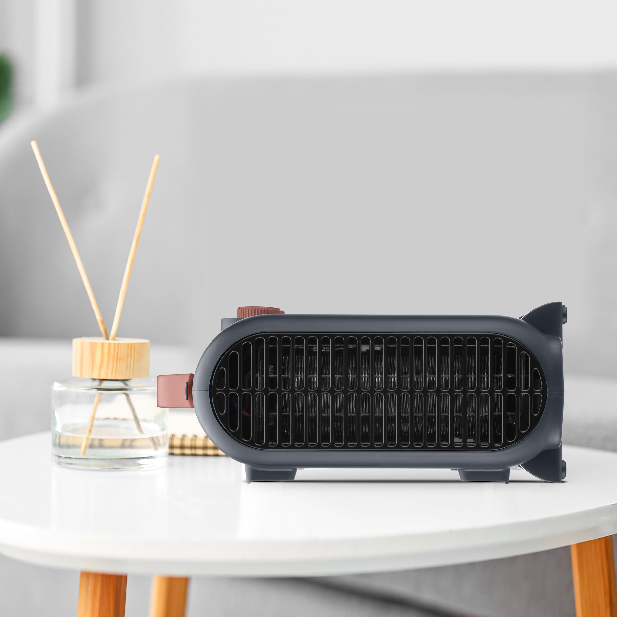 Ufesa Crux Dual Heater 2000 W, 3 poziomy mocy, regulowany termostat, zastosowanie płaskie i pionowe, funkcja wentylacji, szary
