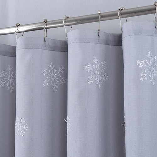 Miniatura 4 de Serafina Home Cortina de ducha navideña navideña para baño diseño ornamental de copo de nieve rojo de tela elegante, diseño decorativo de impresión