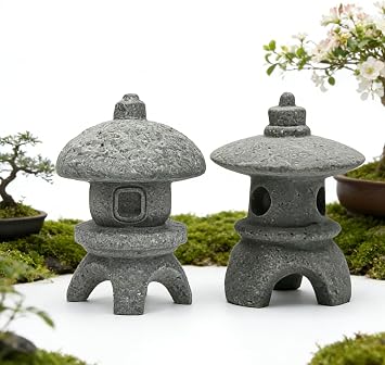 Miniature Pagoda Figurines Japanese Style Zen Garden Decor Set 2Pcs Waterproof Stone Lanterns for Bonsai Outdoor Garden Landscaping