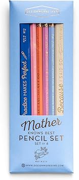 مجموعة أقلام الرصاص المحفورة DesignWorks Ink Mother Knows Best تتضمن 6 أقلام رصاص خشبية من الجرافيت مع قلمين من Carpenter و4 أقلام رصاص رقم 2 مع ممحاة في مجموعة معلبة