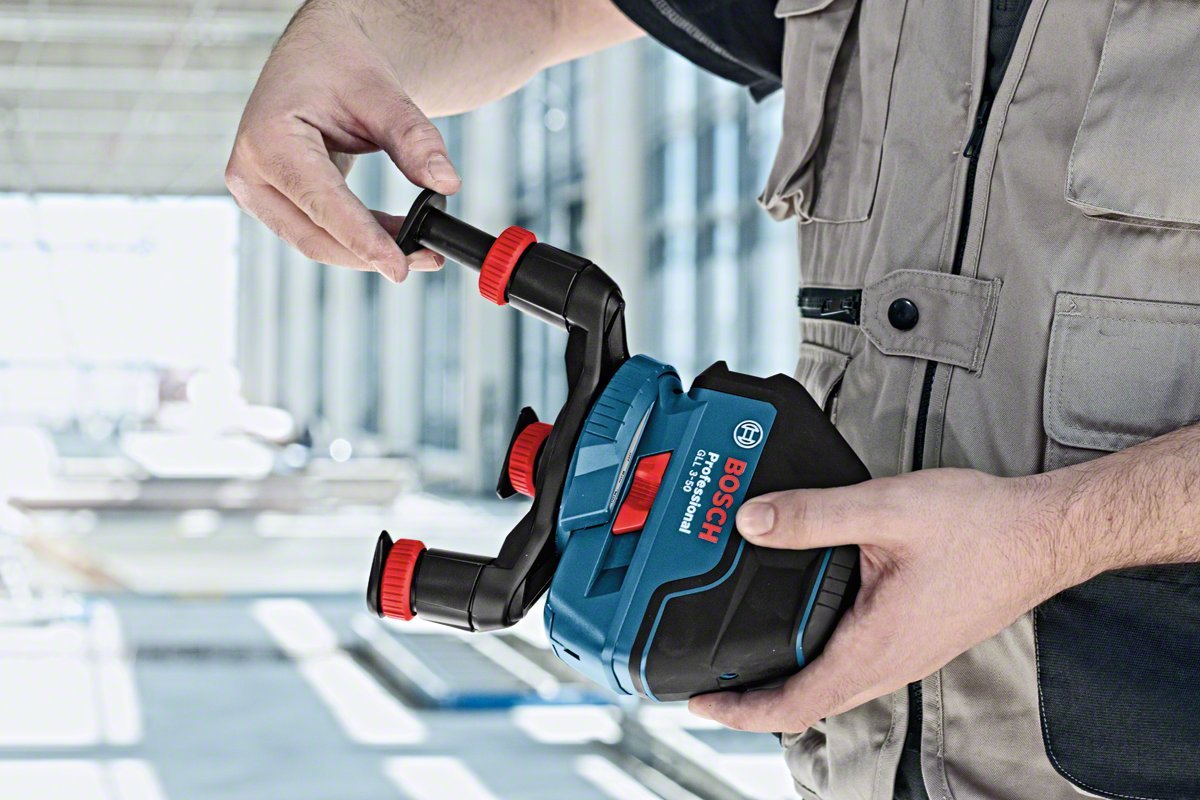 Bosch Professional Line Laser GLL 3-50, 4x baterie AA, tarcza celownicza, uchwyt uniwersalny, torba ochronna, wkładka do L-BOXX, pudełko kartonowe